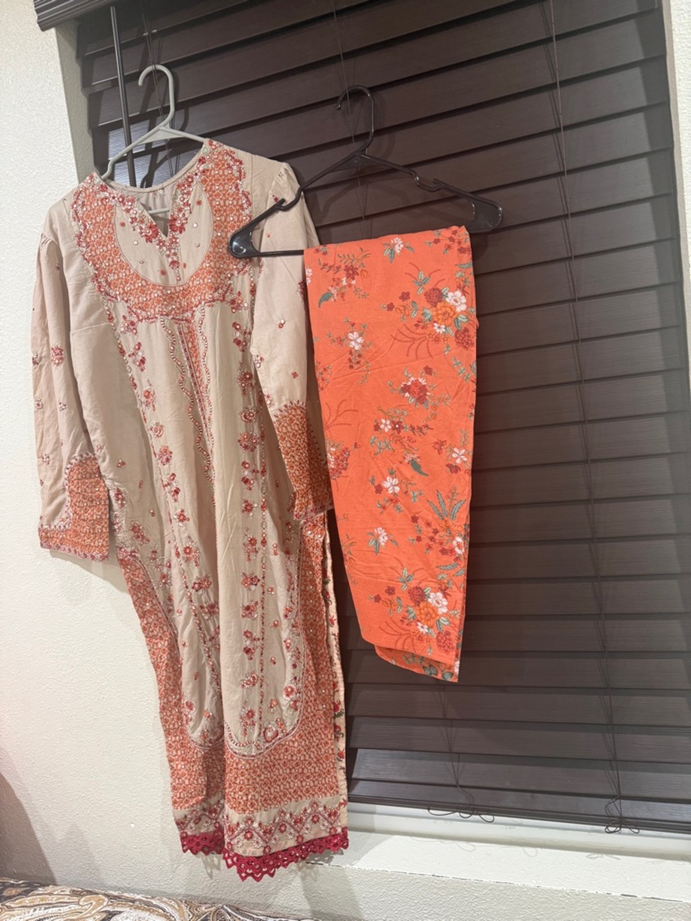 Elegant Embroidered Pink Dress - Picture 9 of 9